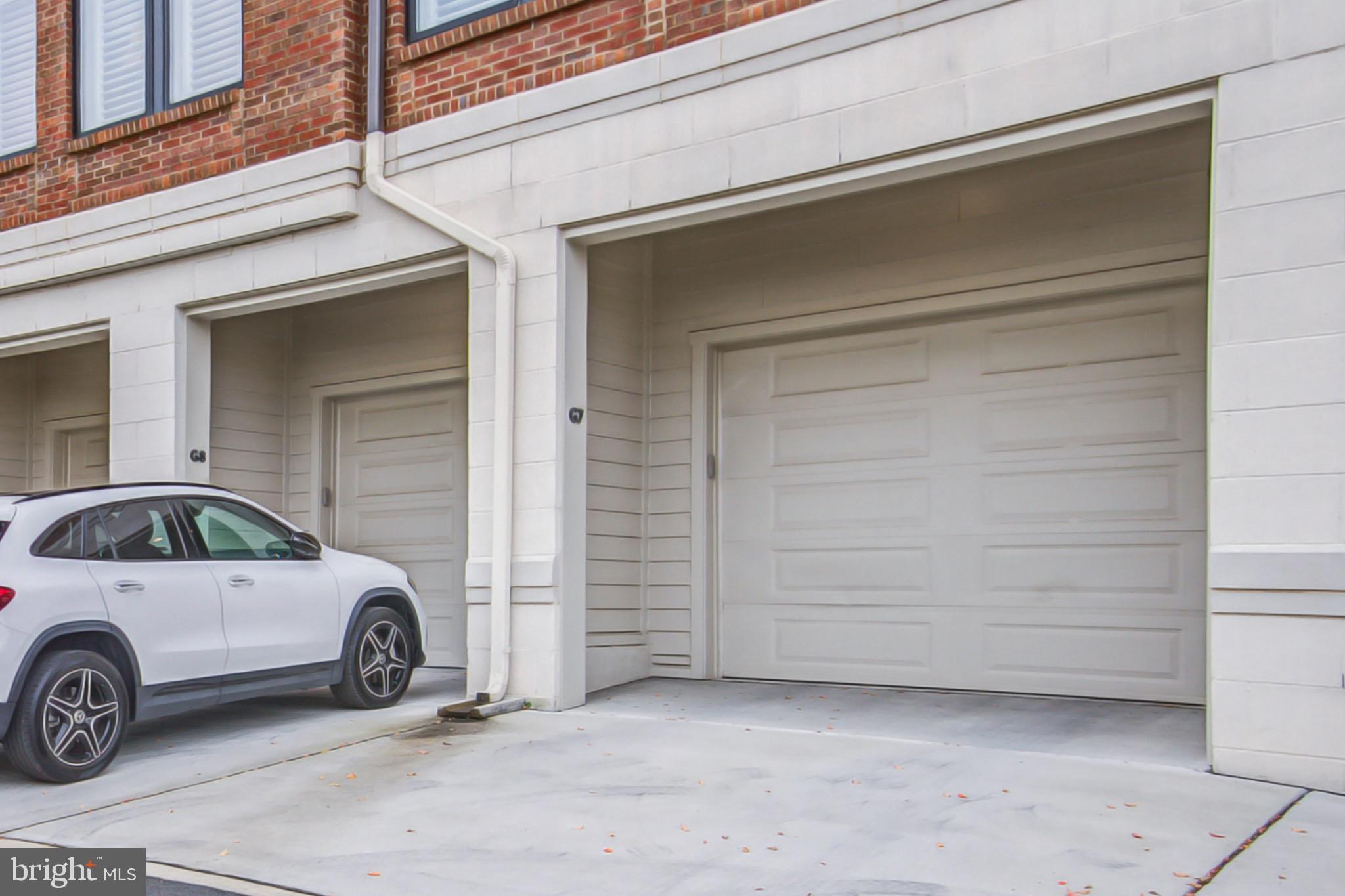 4 Stationmaster STREET SE Unit: 404