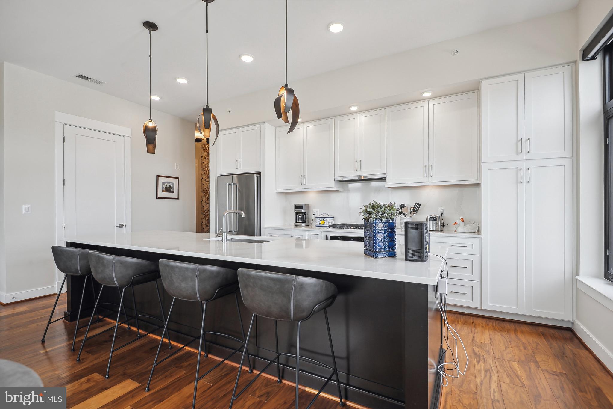 4 Stationmaster STREET SE Unit: 404