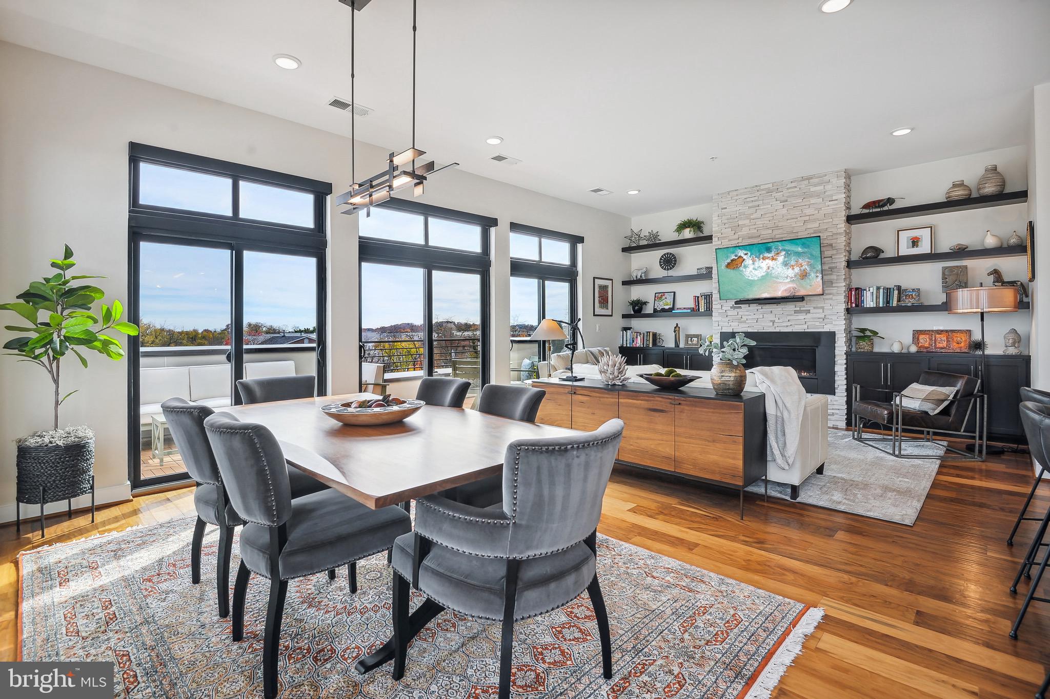 4 Stationmaster STREET SE Unit: 404