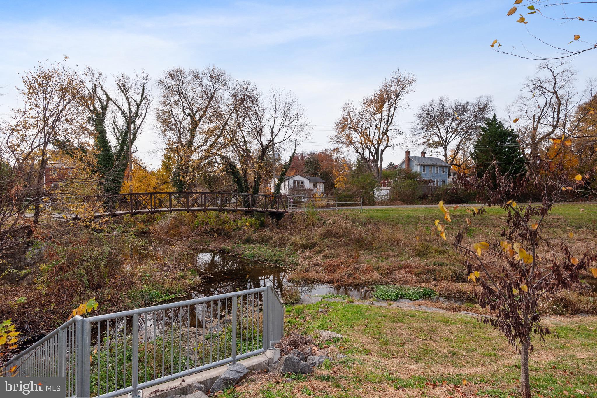4 Stationmaster STREET SE Unit: 404