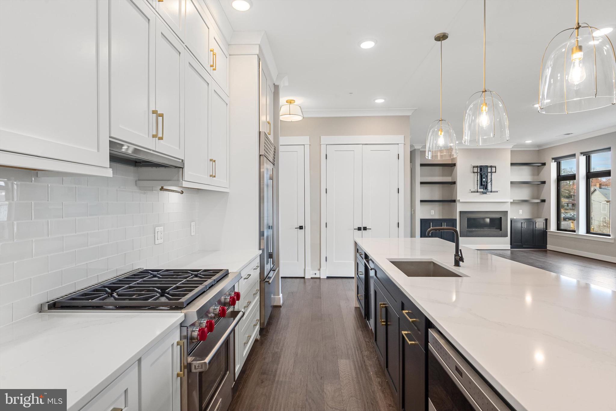 2 Stationmaster St SE #204