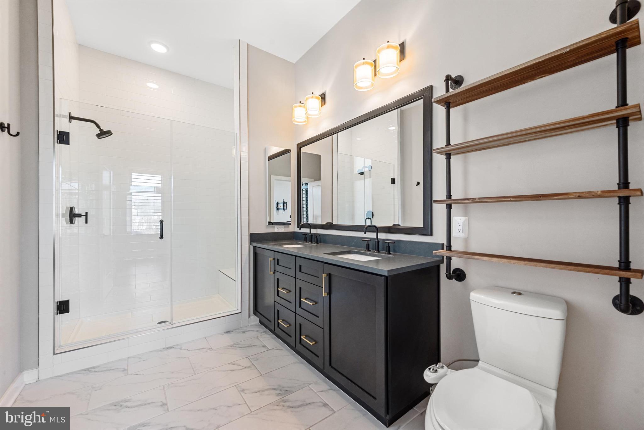 2 Stationmaster St SE #204