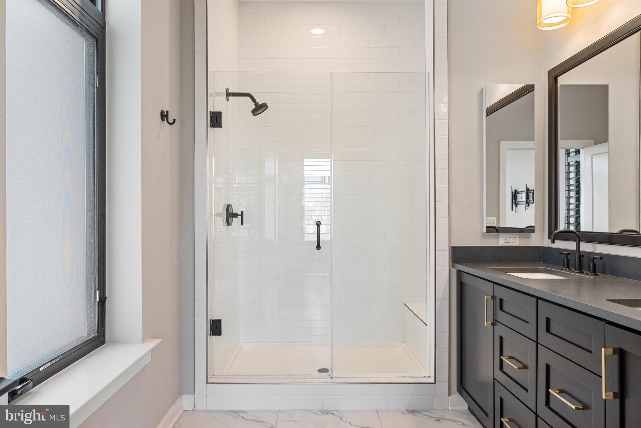 2 Stationmaster St SE #204