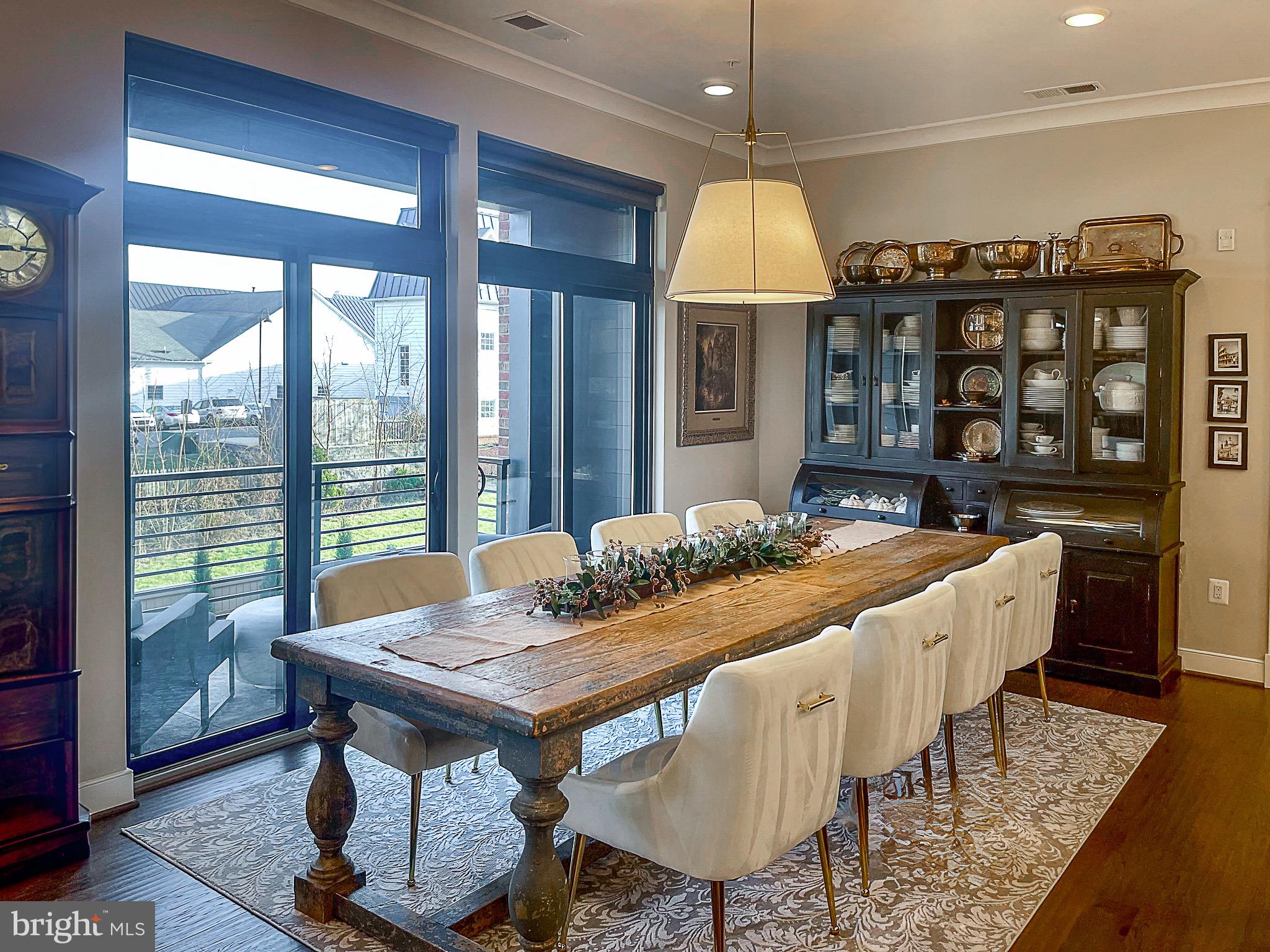 2 Stationmaster St SE #204