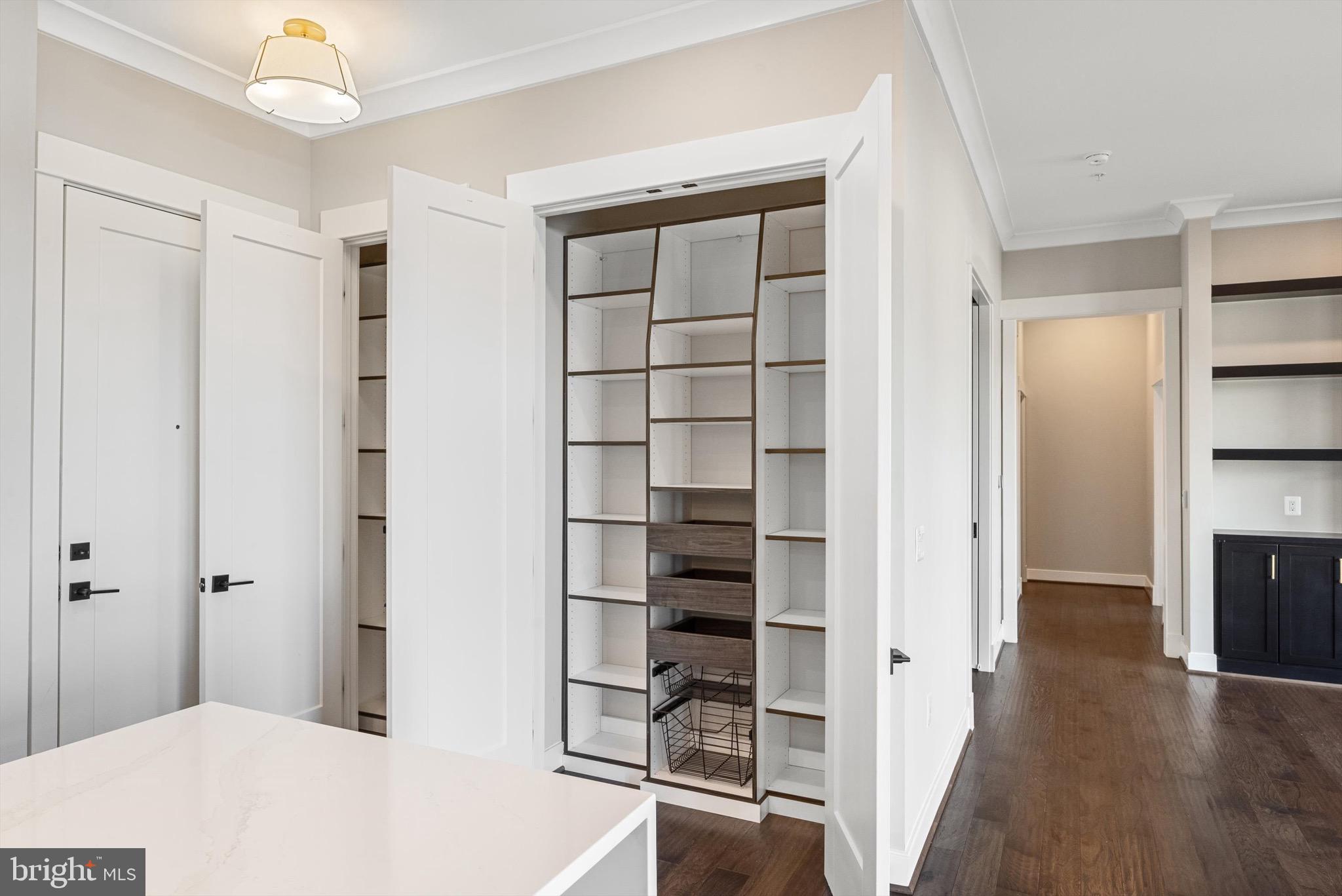 2 Stationmaster St SE #204