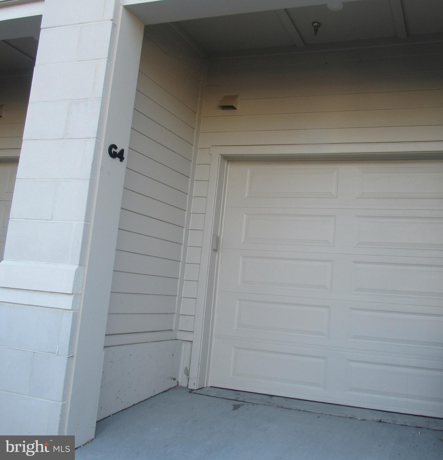 2 Stationmaster St SE #302