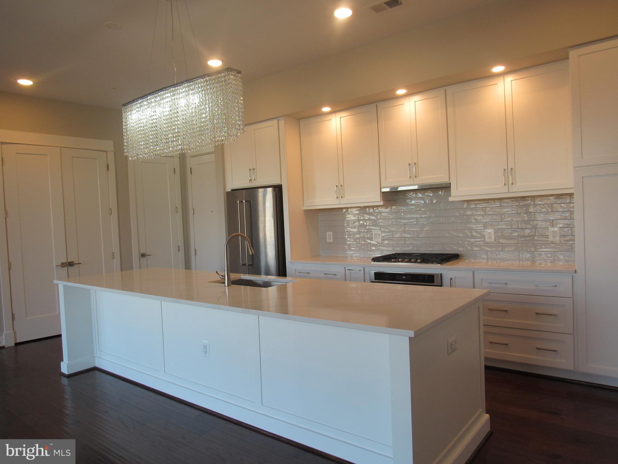 2 Stationmaster St SE #302