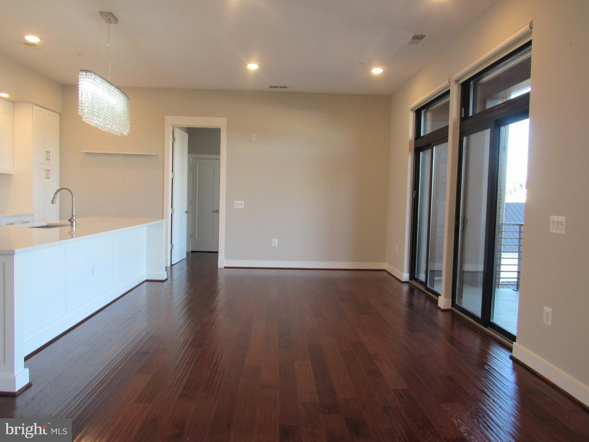 2 Stationmaster St SE #302