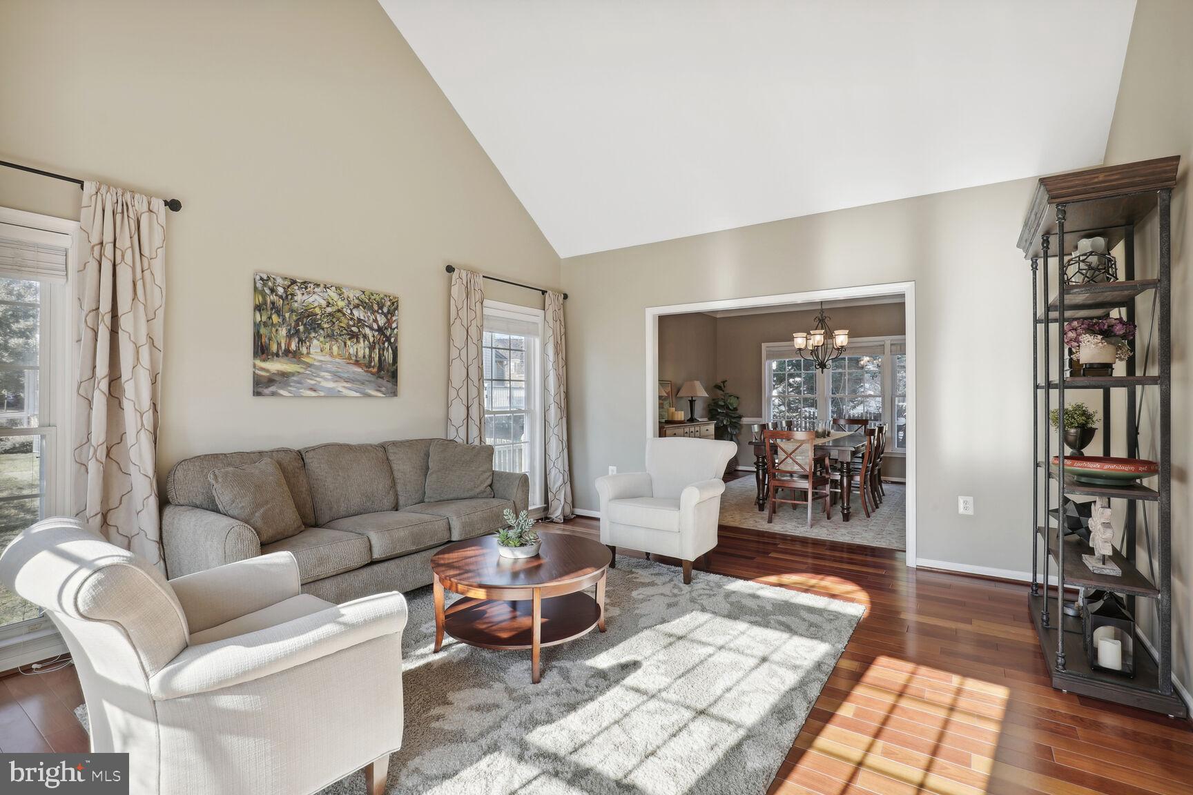1333 Moore Pl SW