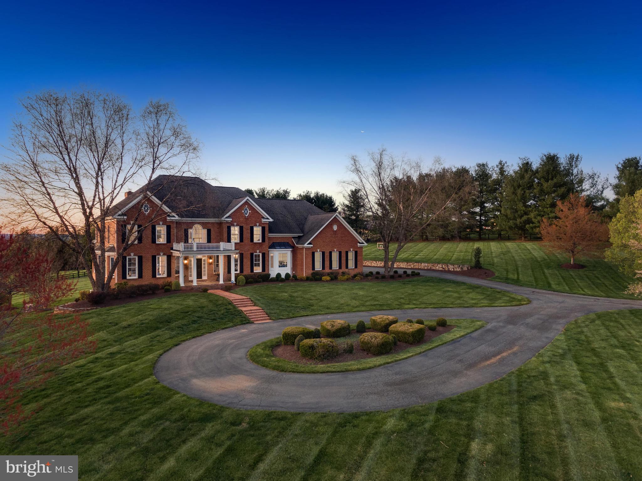 40752 Browns Ln