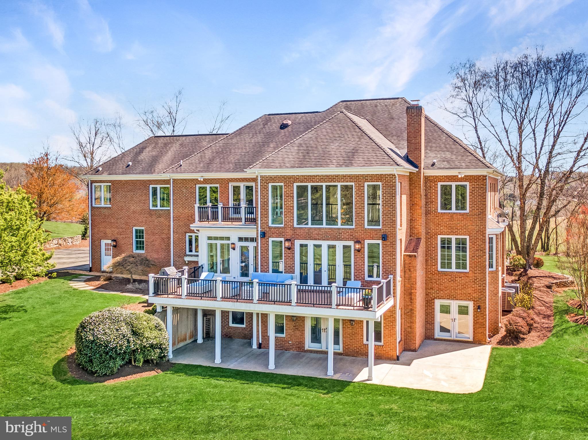 40752 Browns Ln