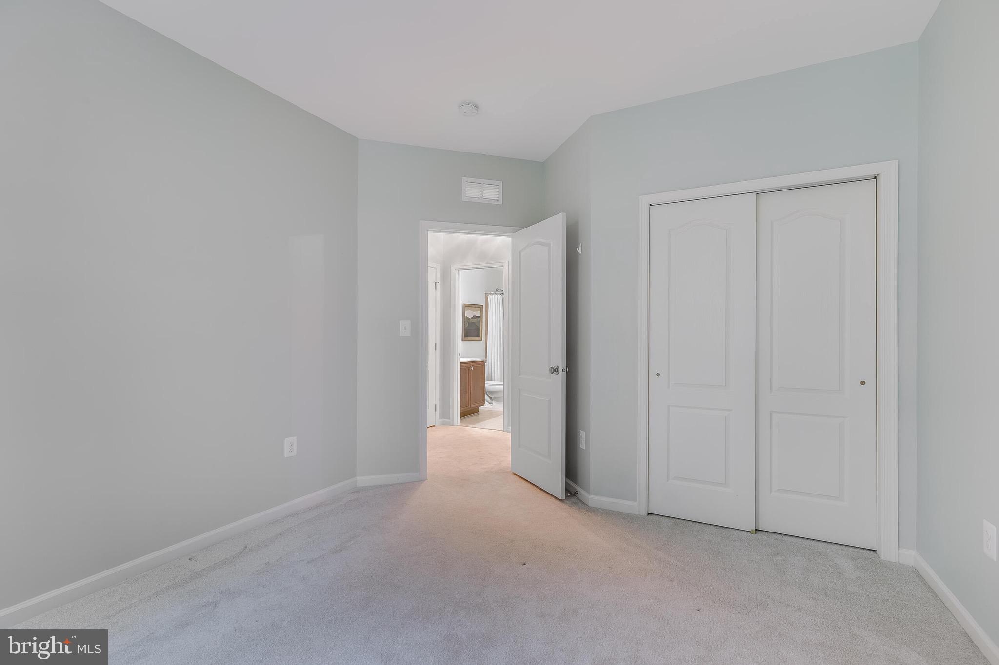 43071 Thoroughfare Gap Ter