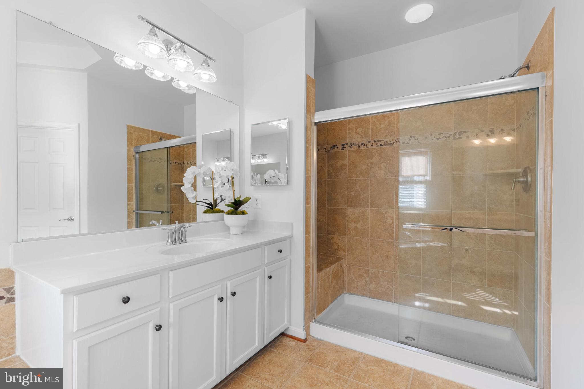 13526 Village Green Dr