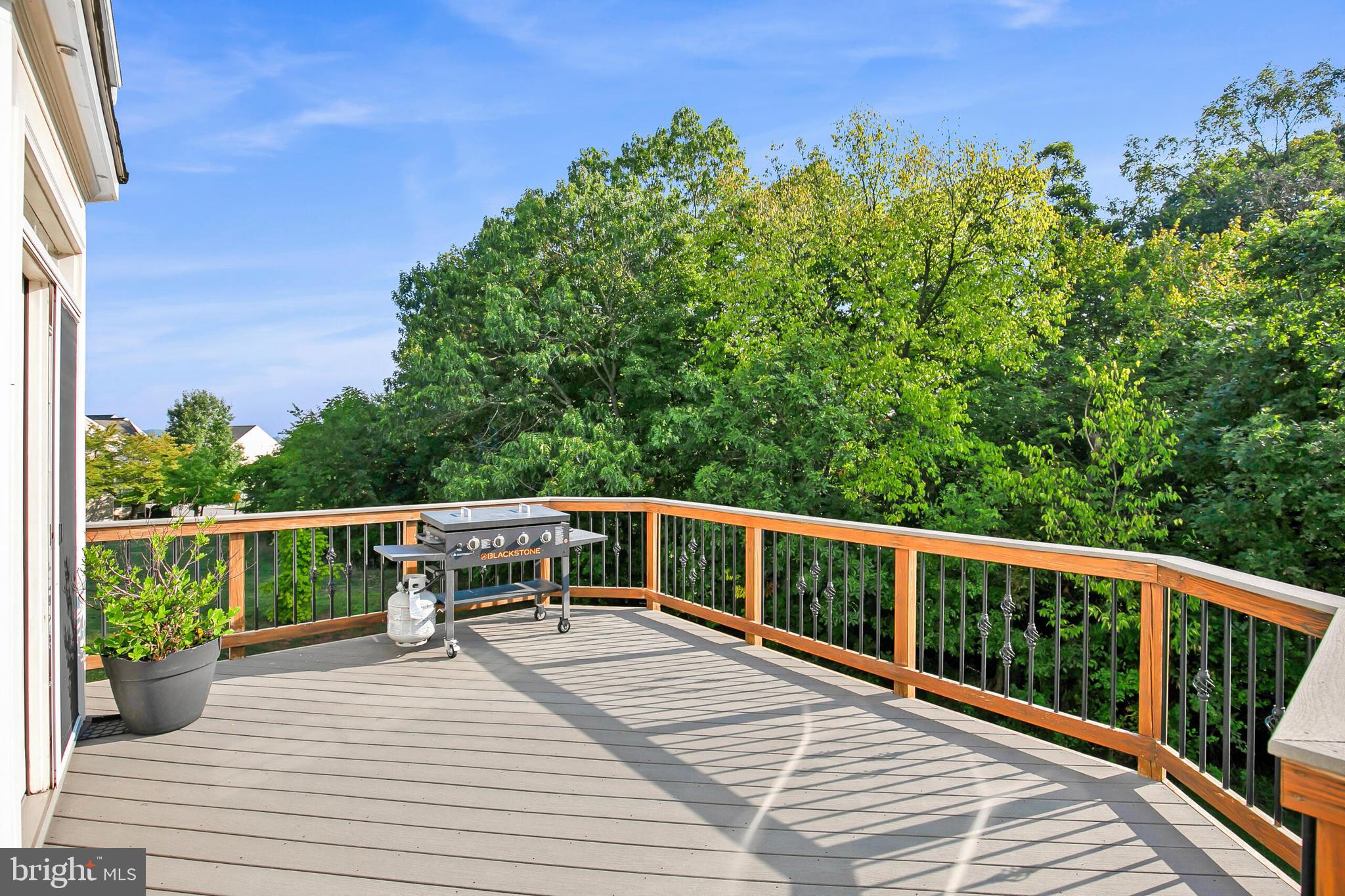 13526 Village Green Dr