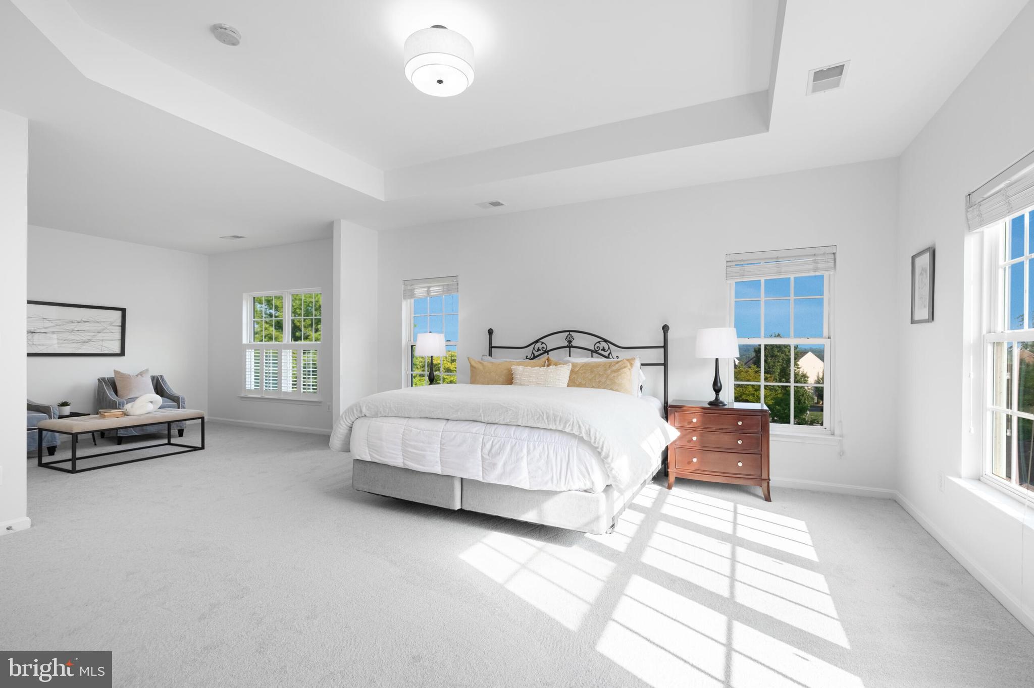 13526 Village Green Dr