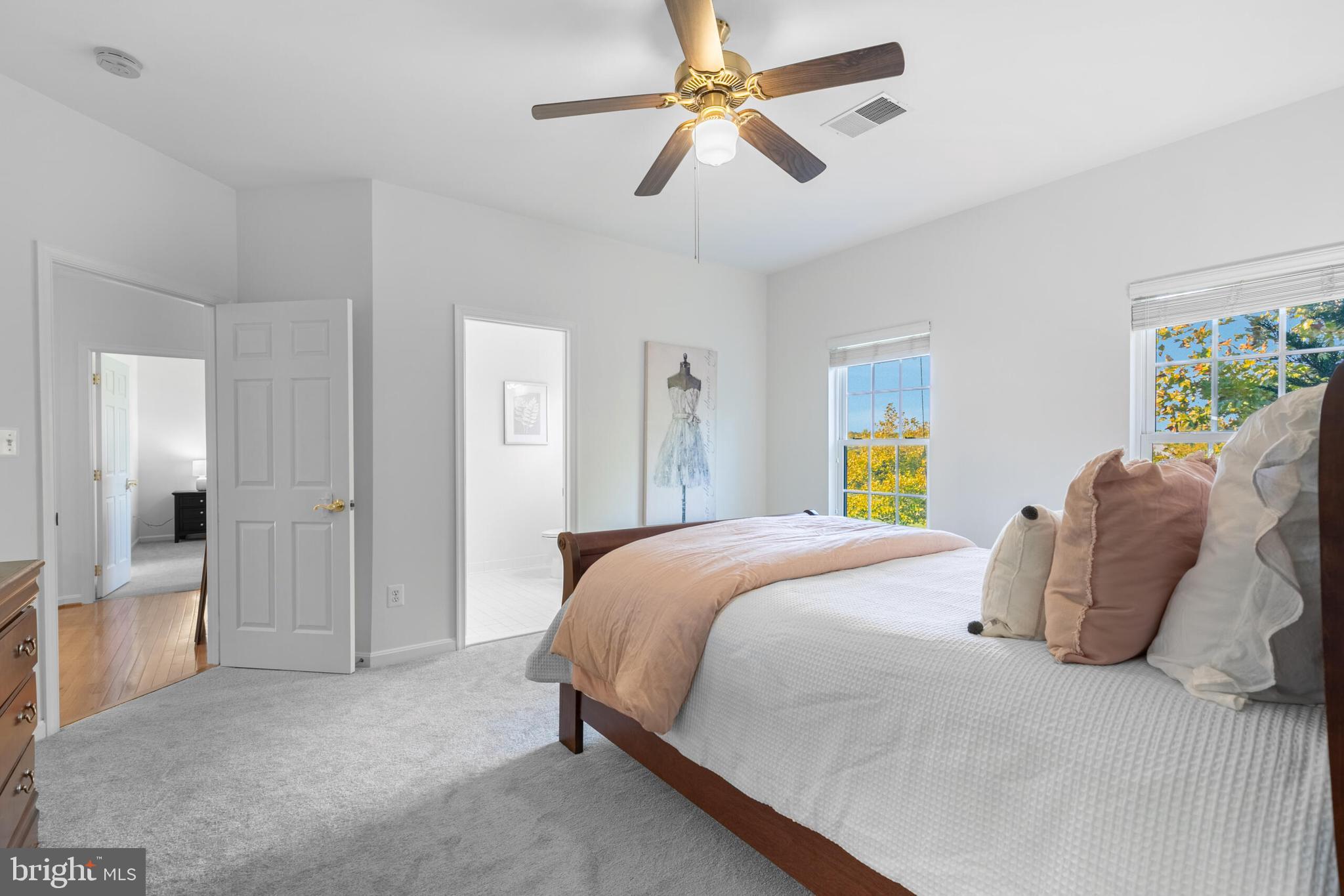 13526 Village Green Dr