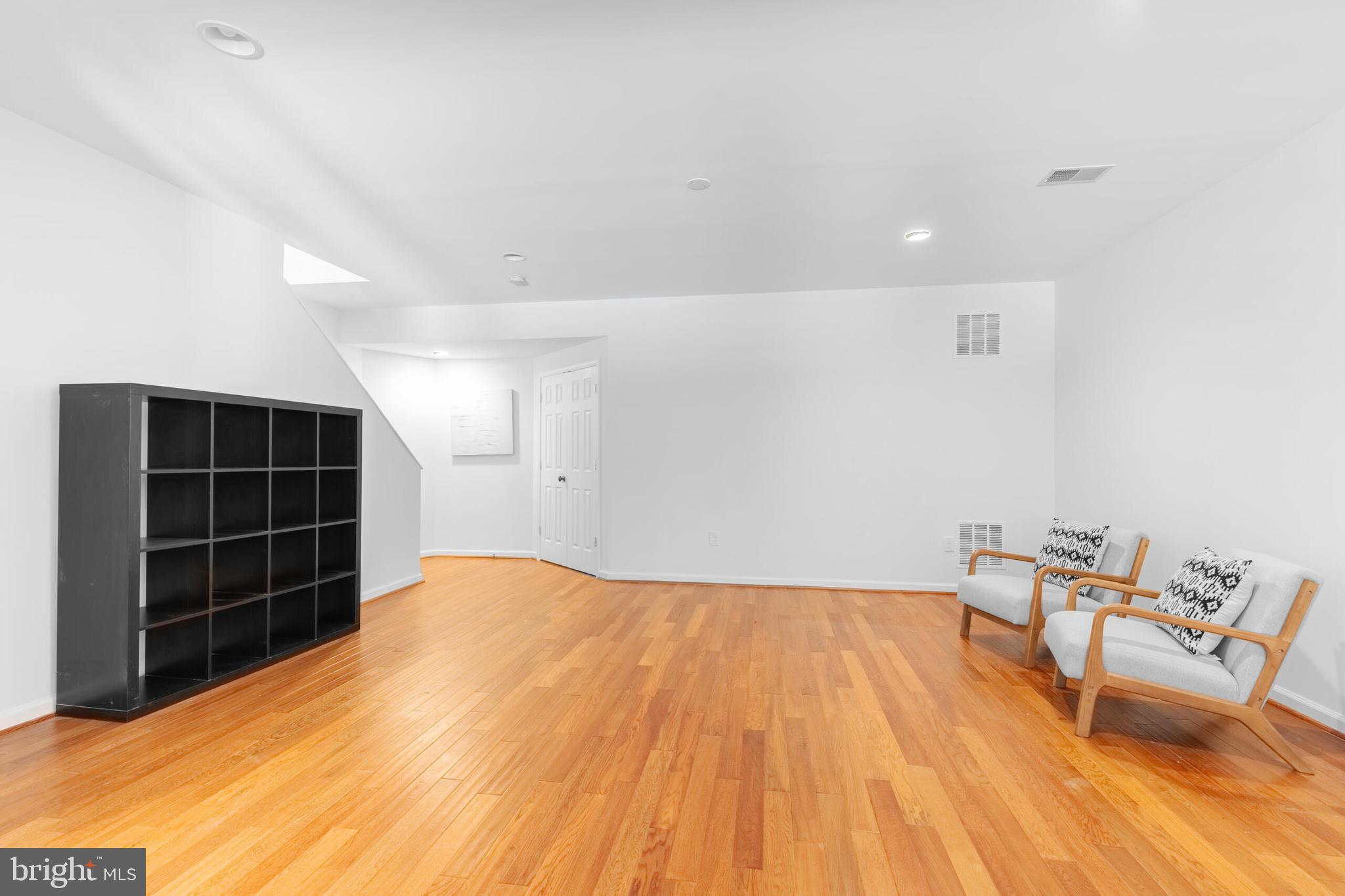 13526 Village Green Dr