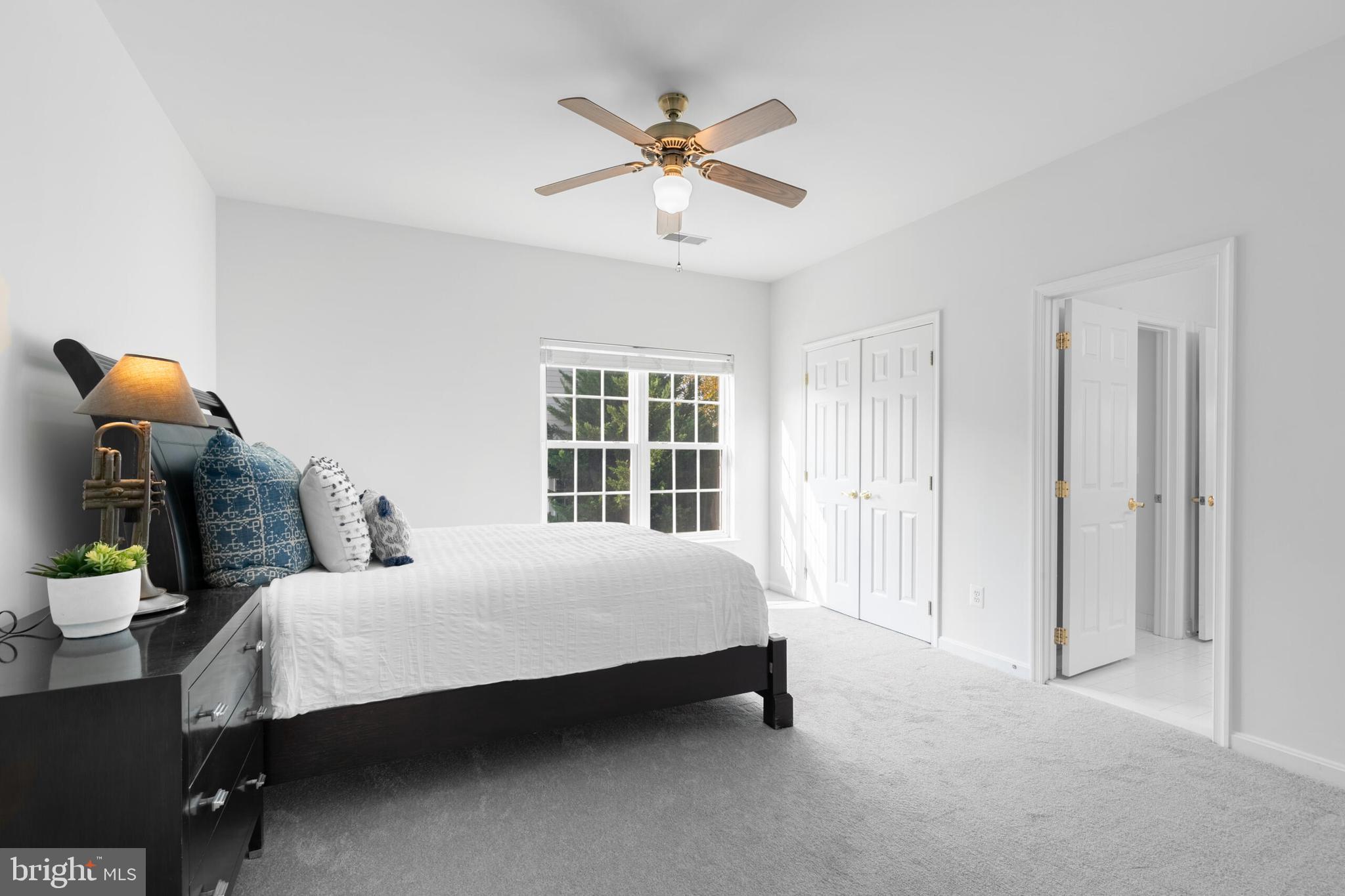 13526 Village Green Dr