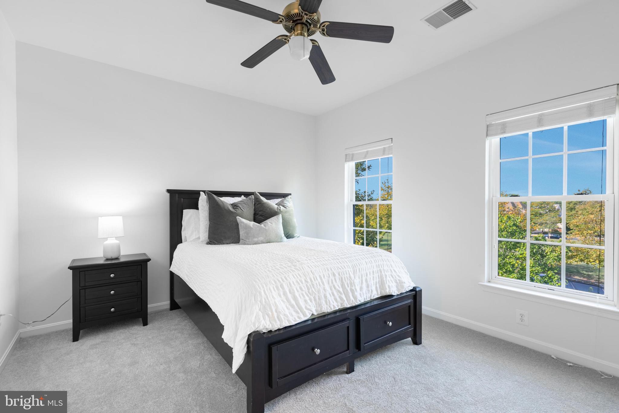 13526 Village Green Dr