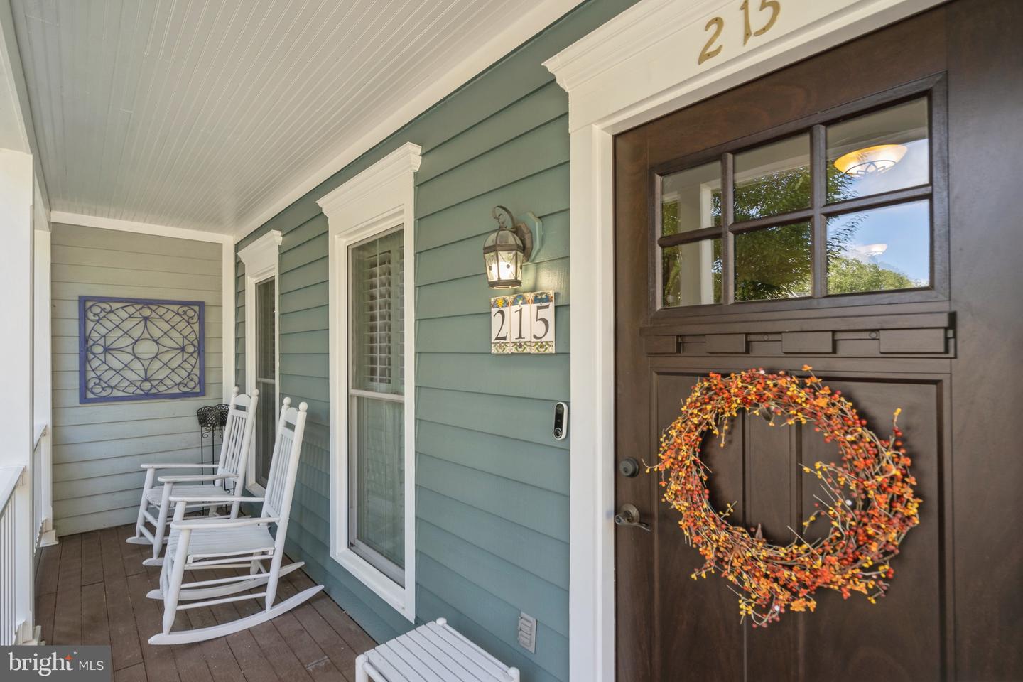 215 Andover Ct NE