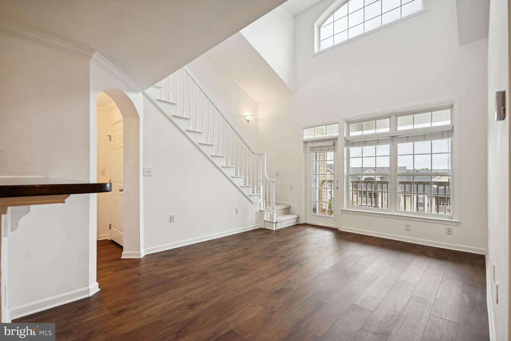 501 Sunset View Ter SE #404