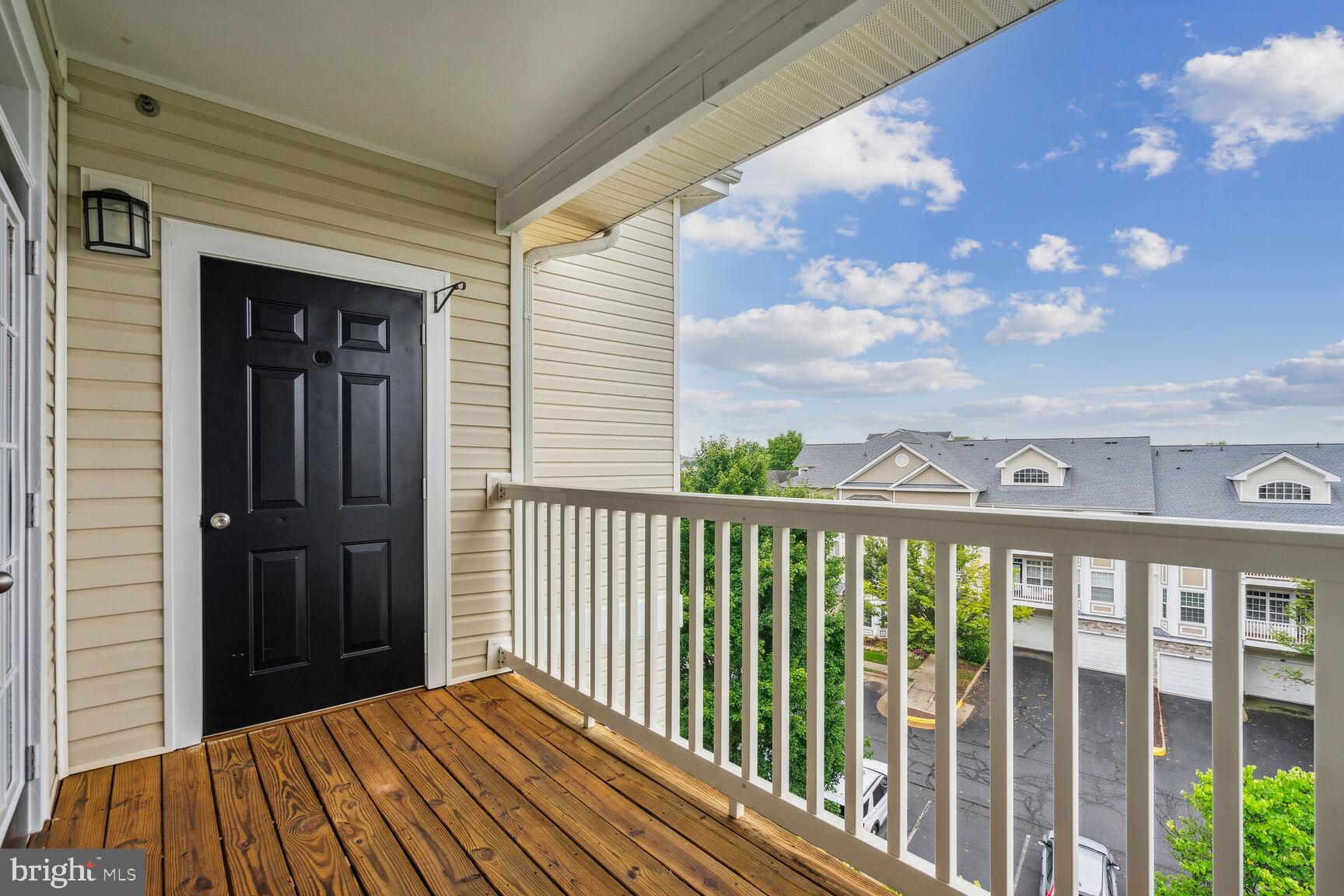501 Sunset View Ter SE #404