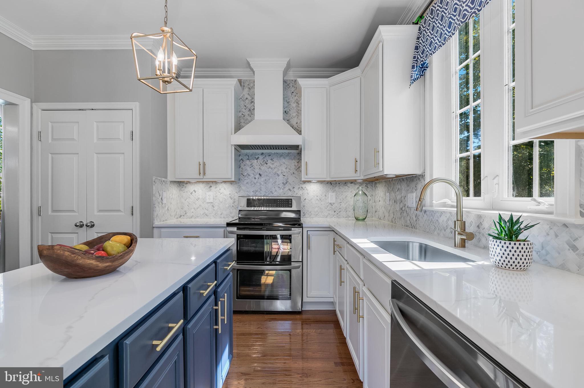 17133 Magic Mountain Dr