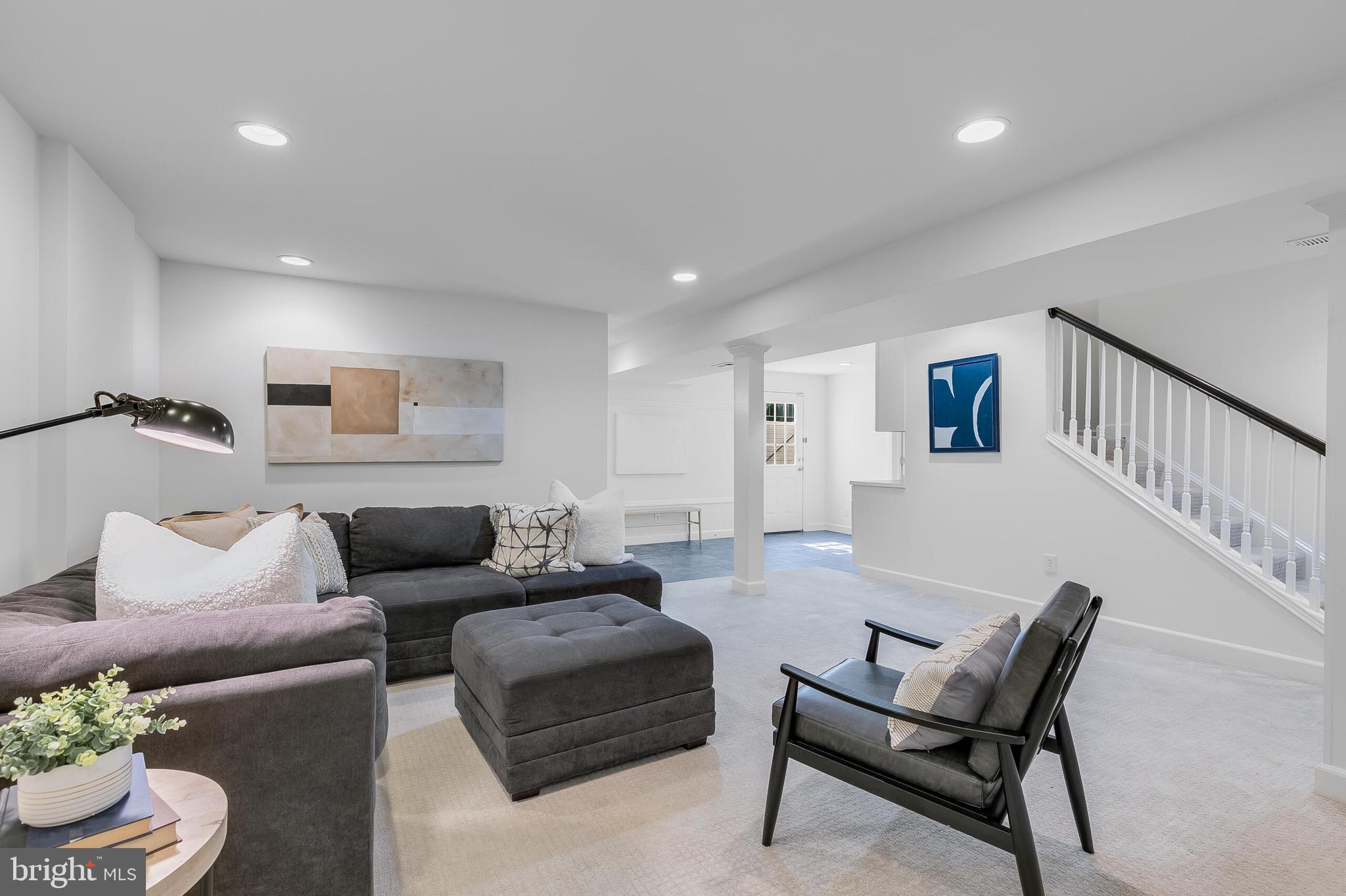 17133 Magic Mountain Dr