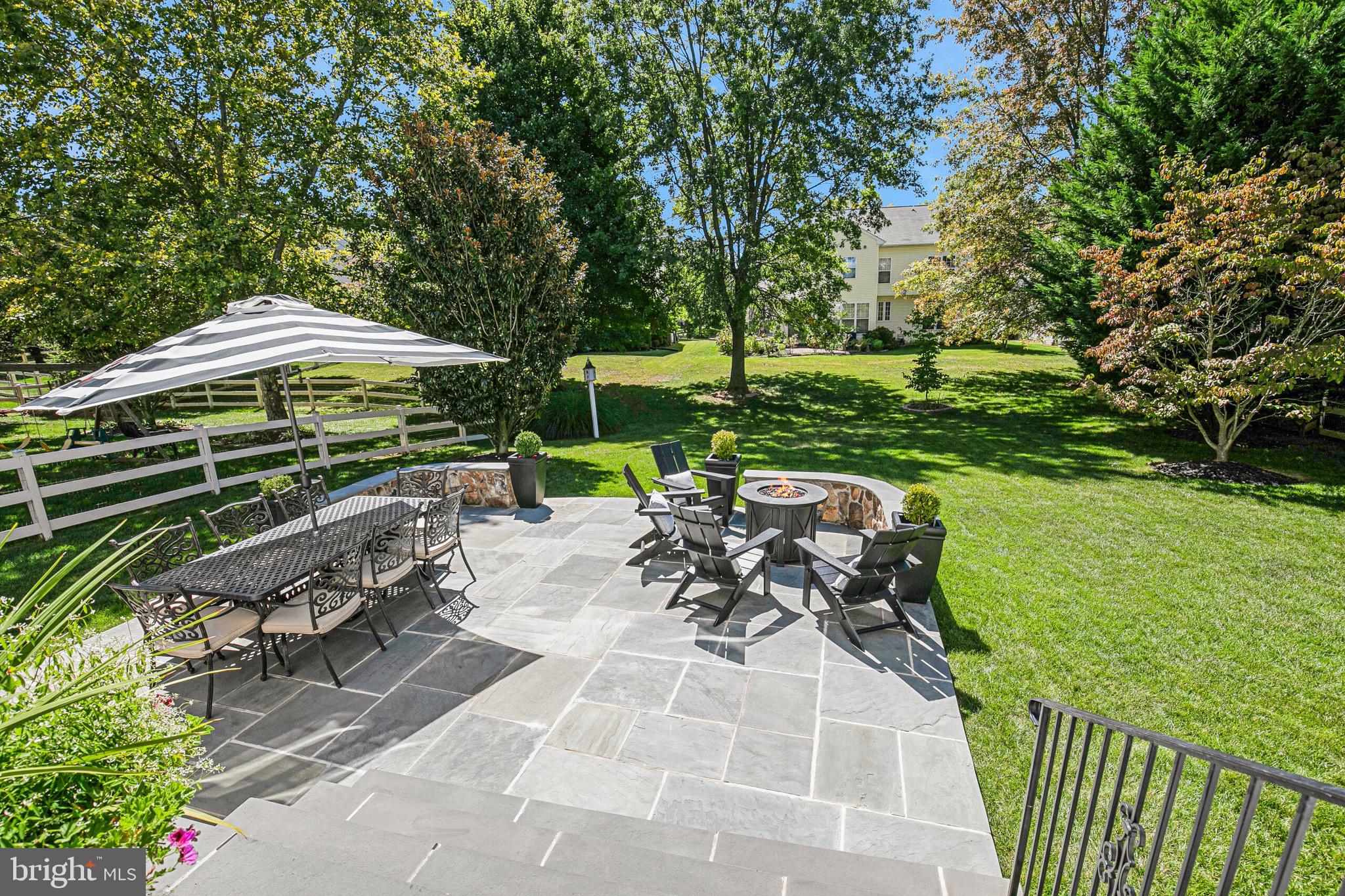 17133 Magic Mountain Dr