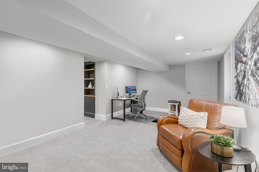35141 Charles Town