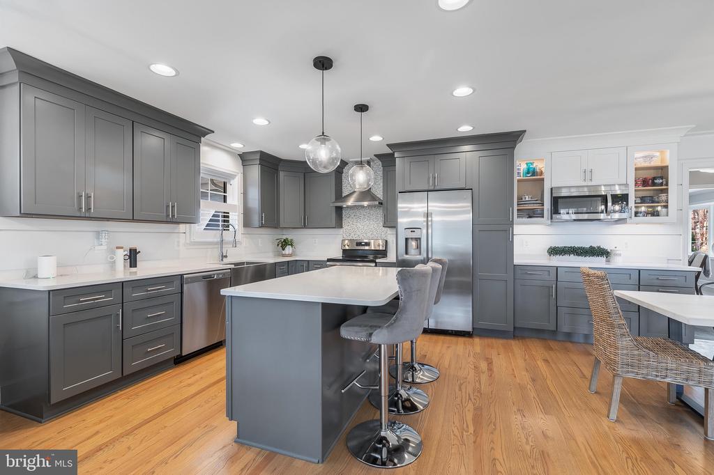 35141 Charles Town