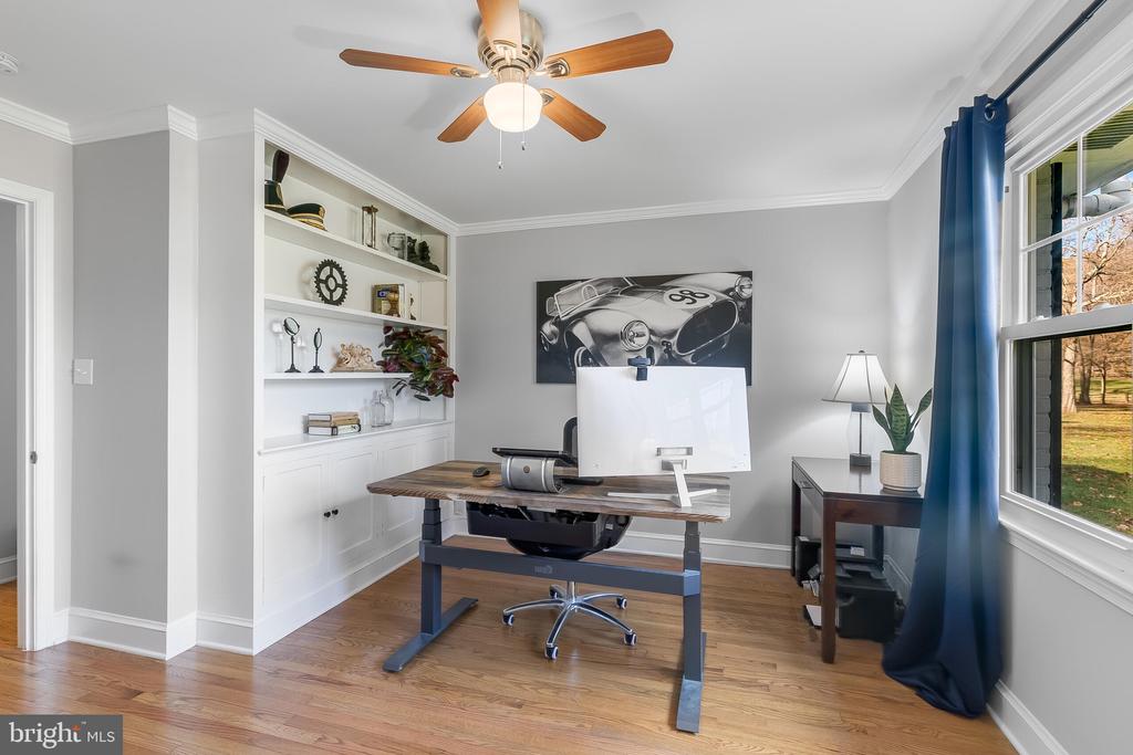 35141 Charles Town