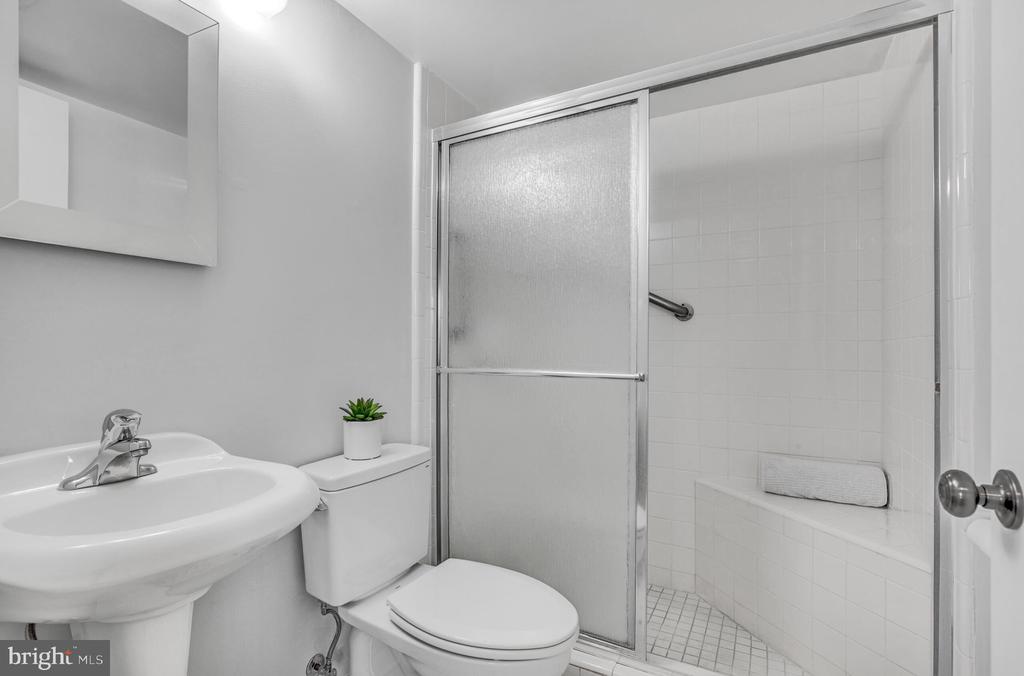 125-M Clubhouse Dr SW #11
