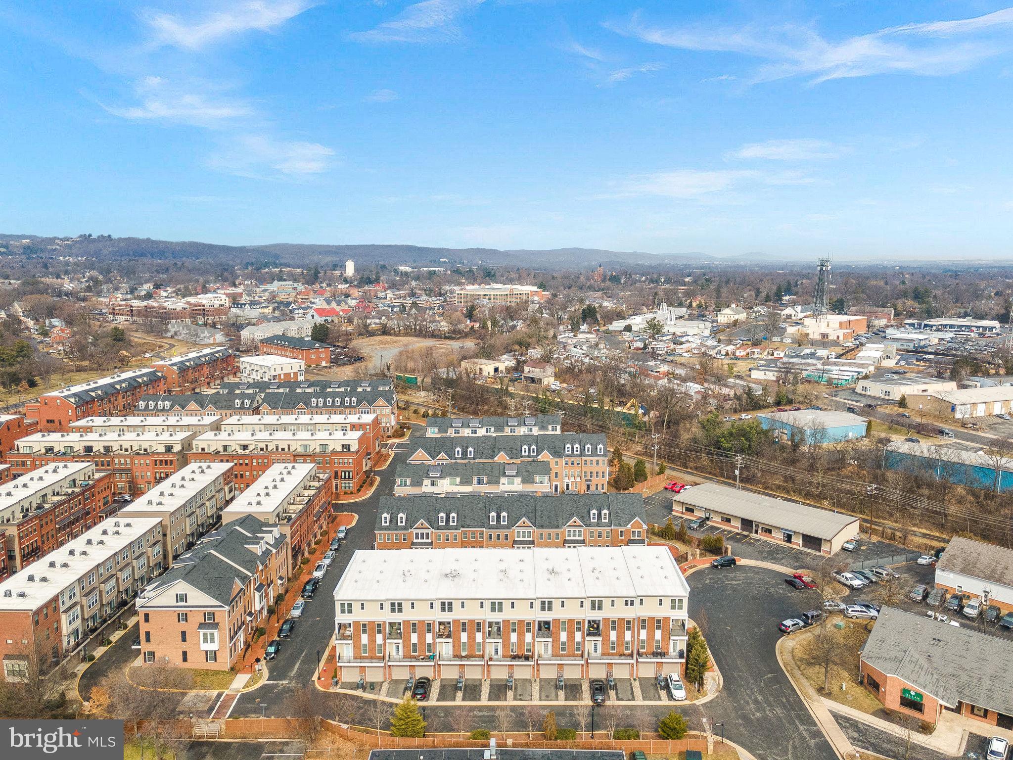 283 High Rail Ter SE