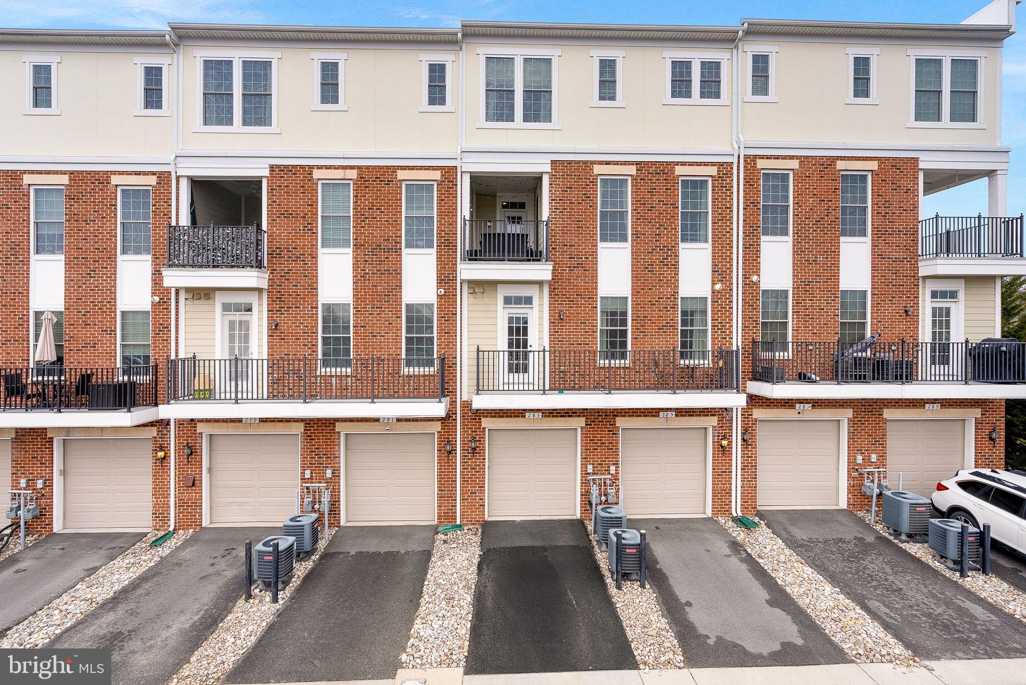 283 High Rail Ter SE