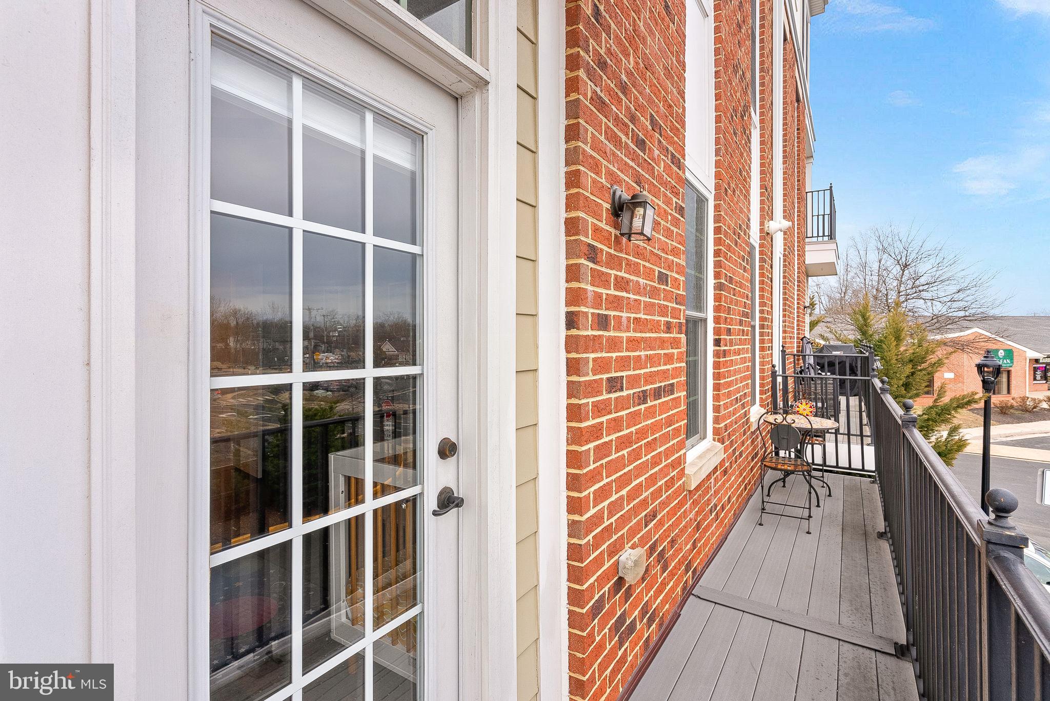 283 High Rail Ter SE