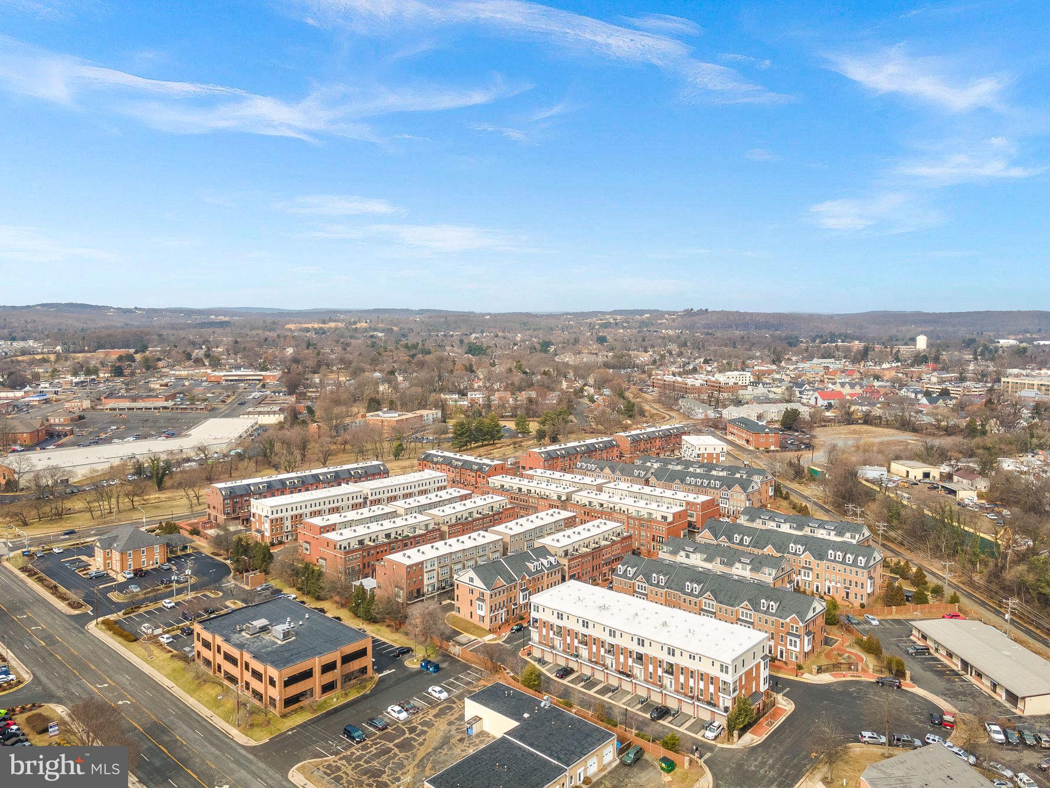 283 High Rail Ter SE