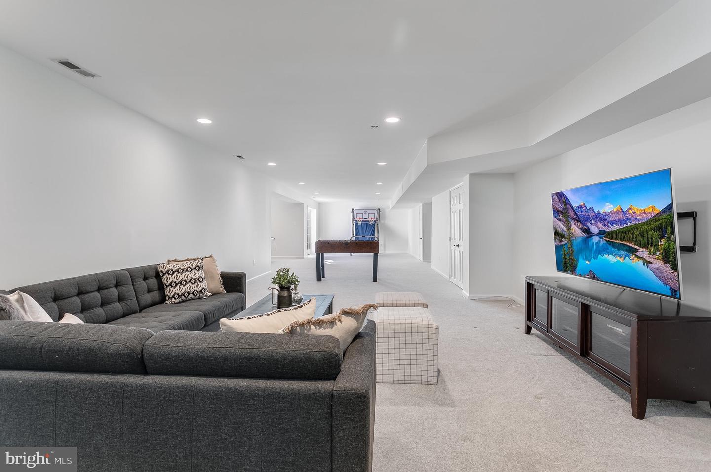413 Meade Dr SW