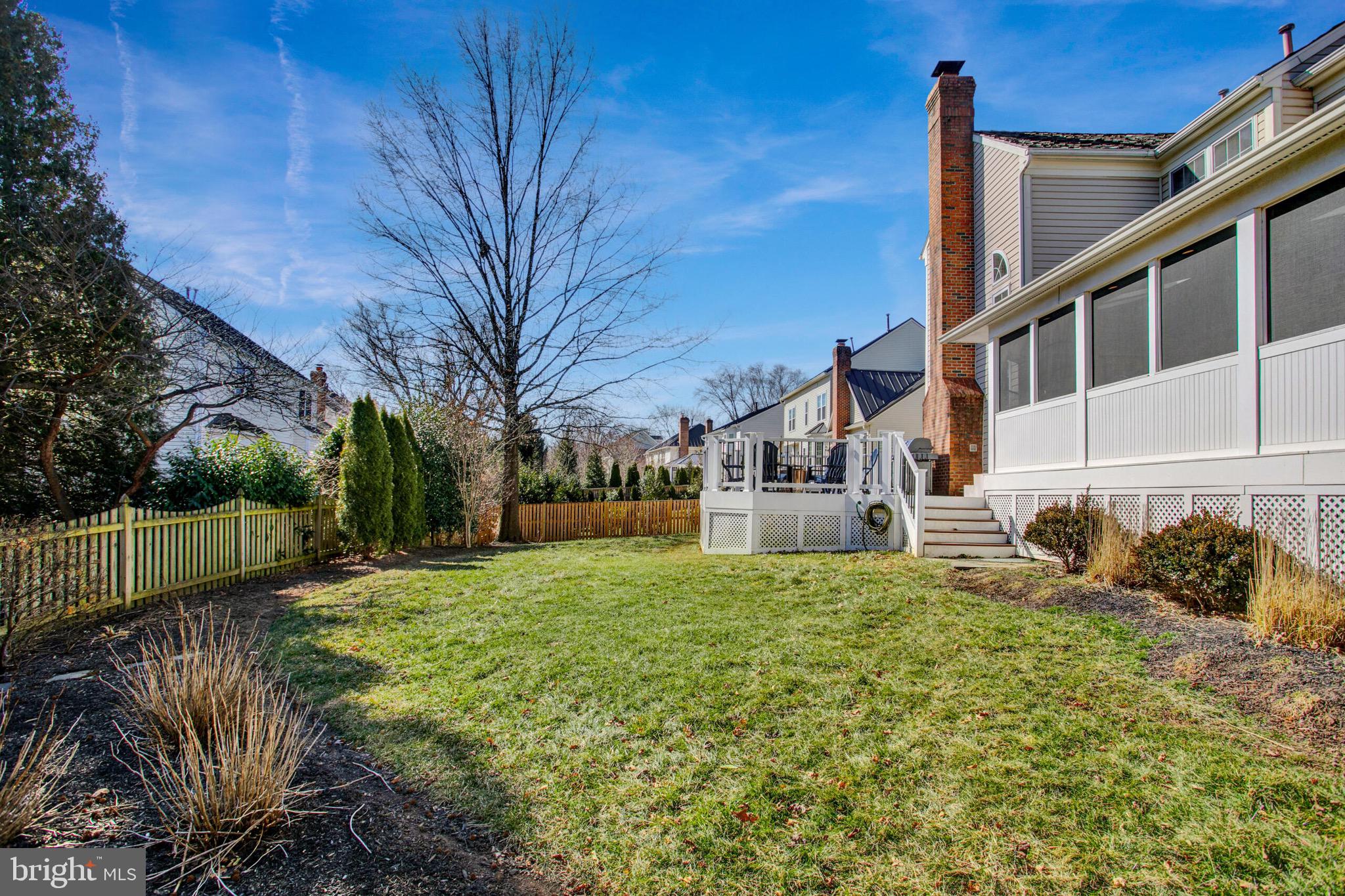 413 Meade Dr SW