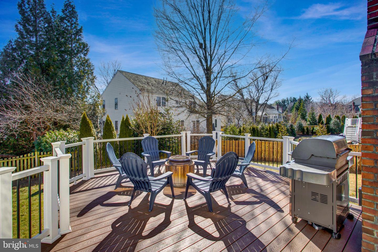 413 Meade Dr SW