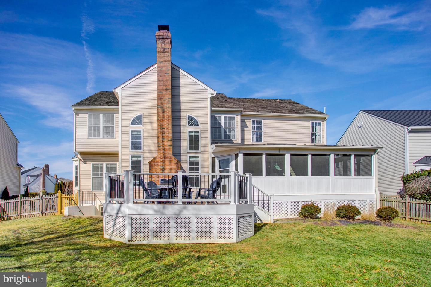 413 Meade Dr SW
