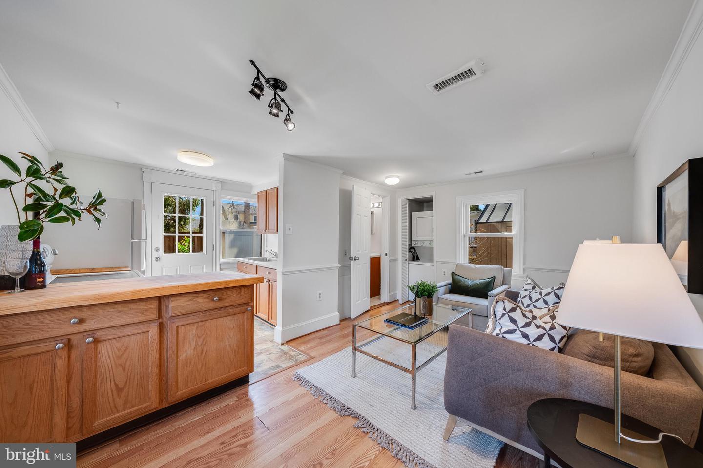 316 Edwards Ferry Rd NE