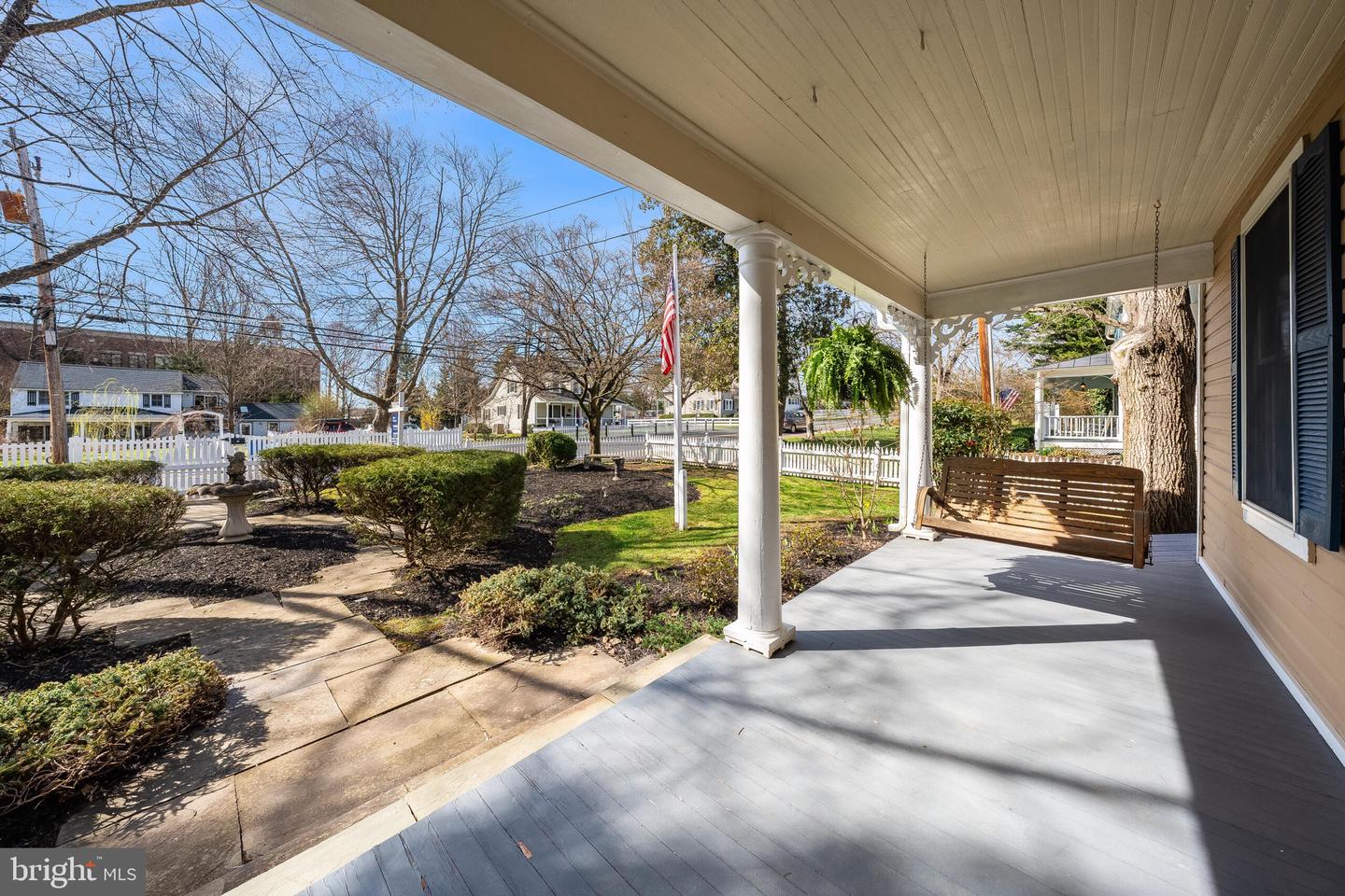 316 Edwards Ferry Rd NE