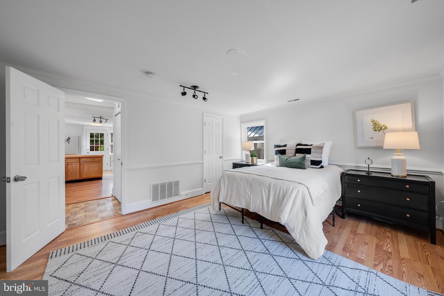 316 Edwards Ferry Rd NE