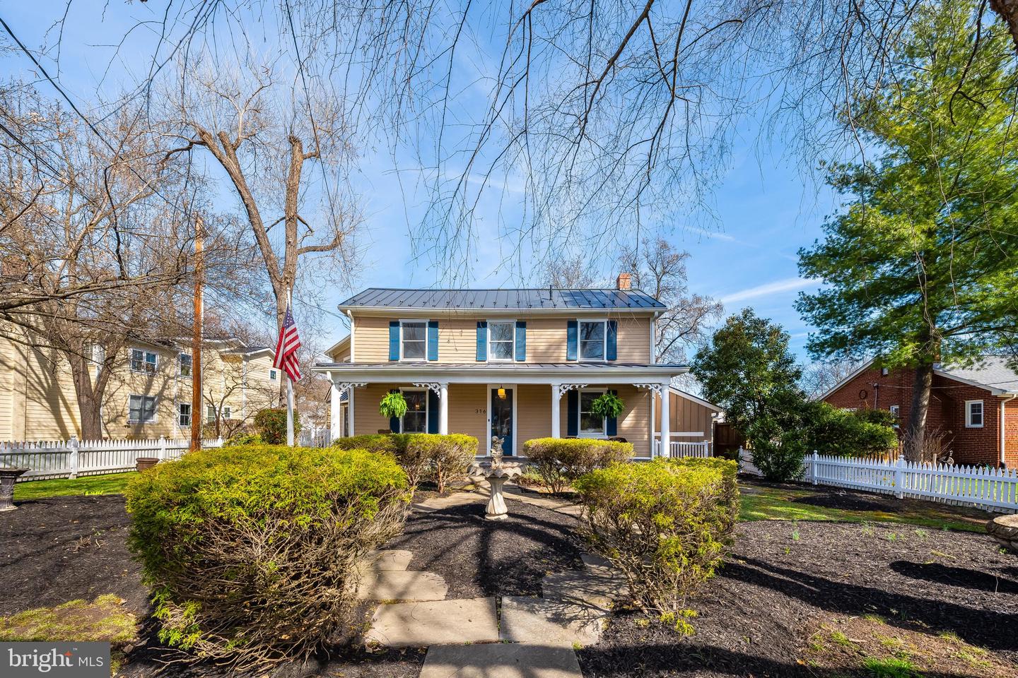 316 Edwards Ferry Rd NE