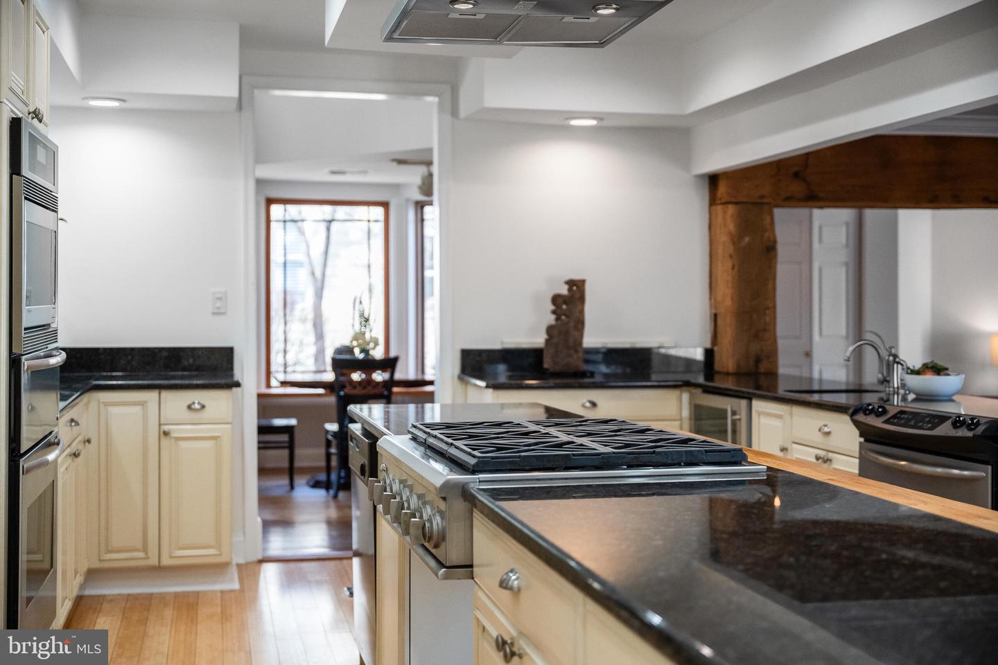 316 Edwards Ferry Rd NE