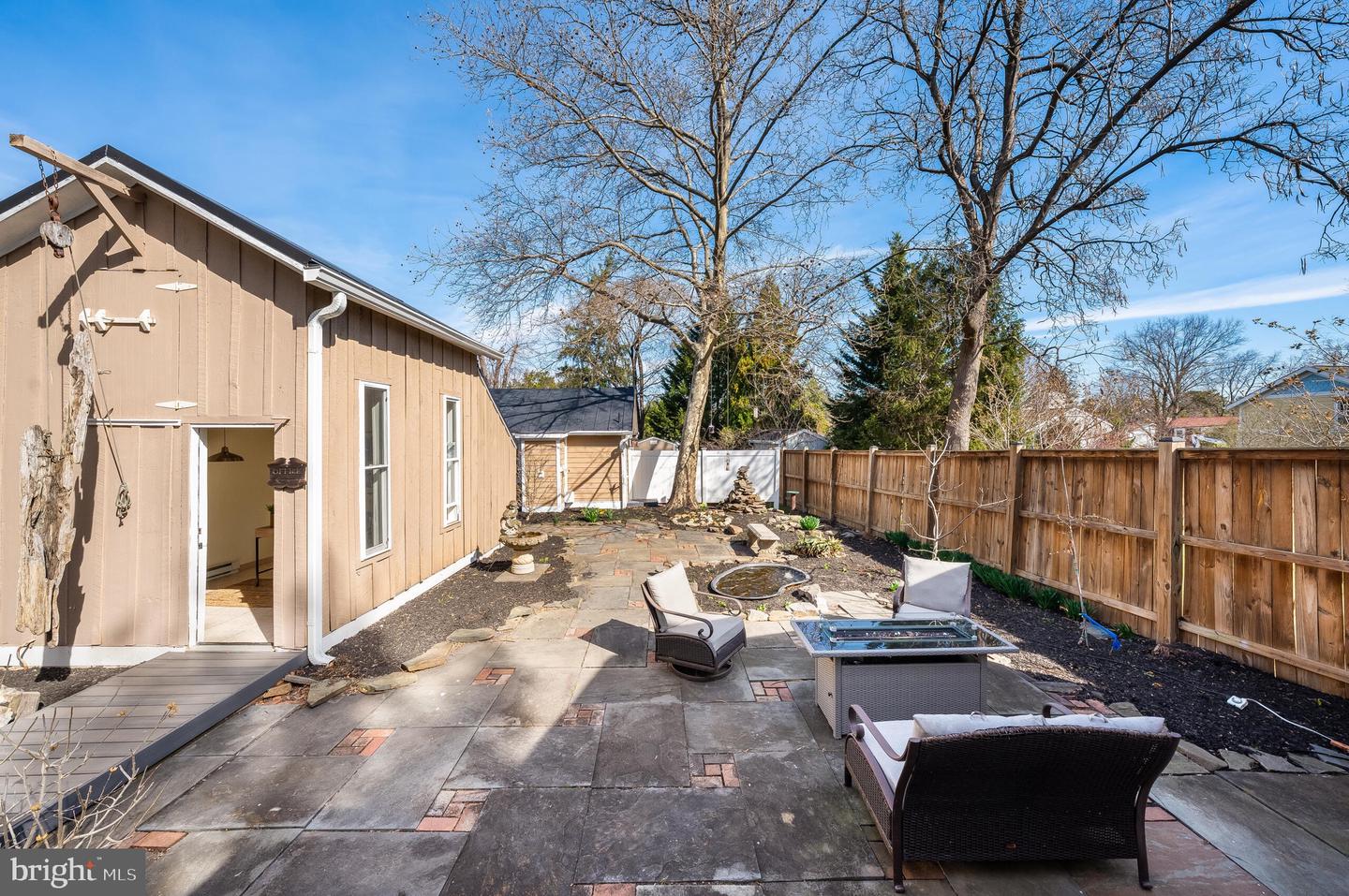 316 Edwards Ferry Rd NE