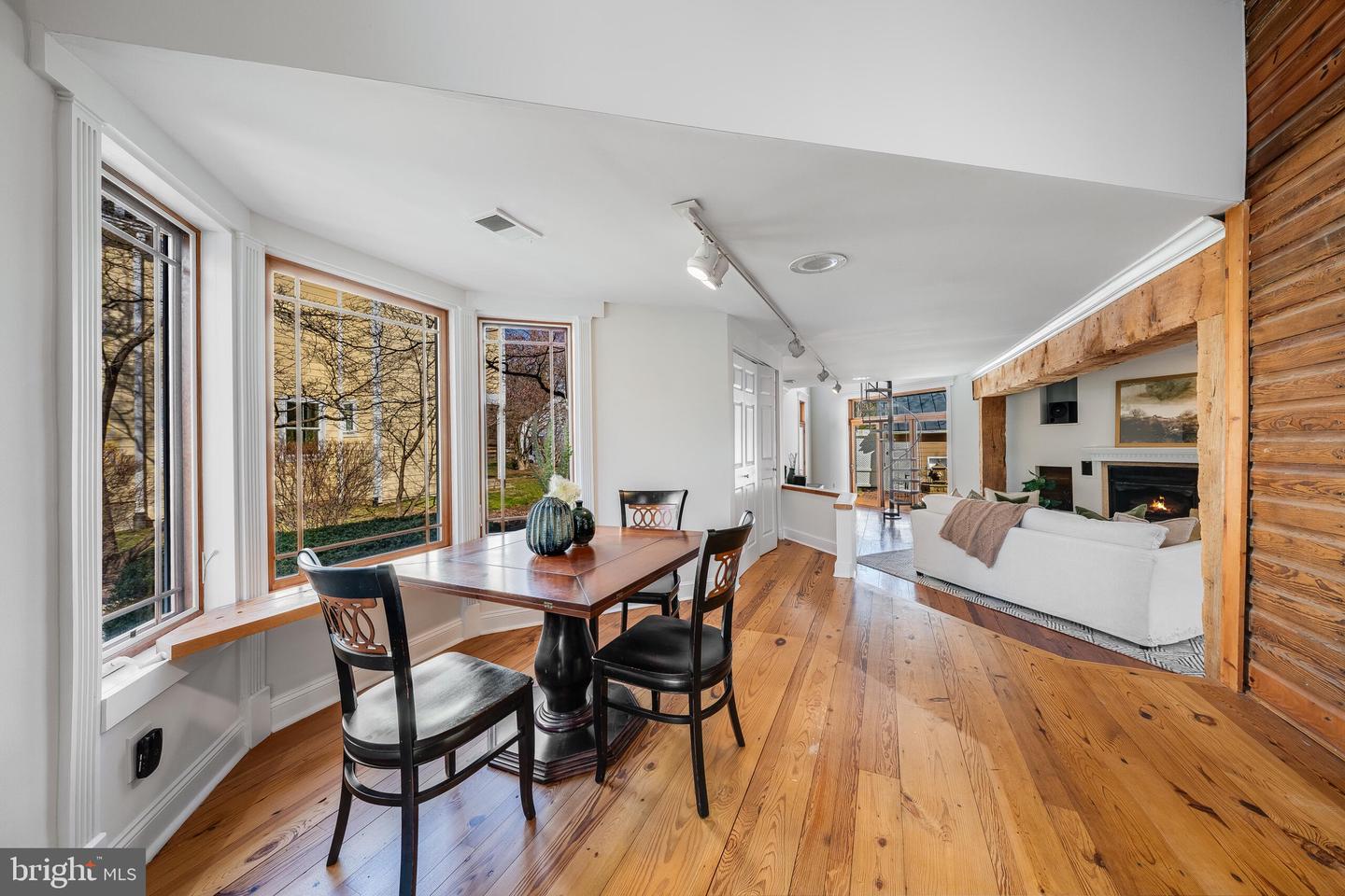 316 Edwards Ferry Rd NE