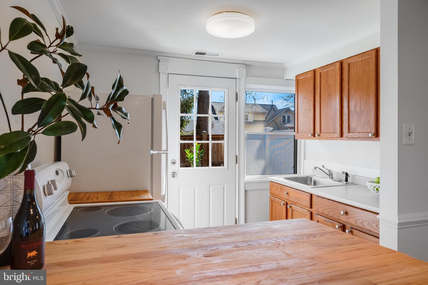 316 Edwards Ferry Rd NE