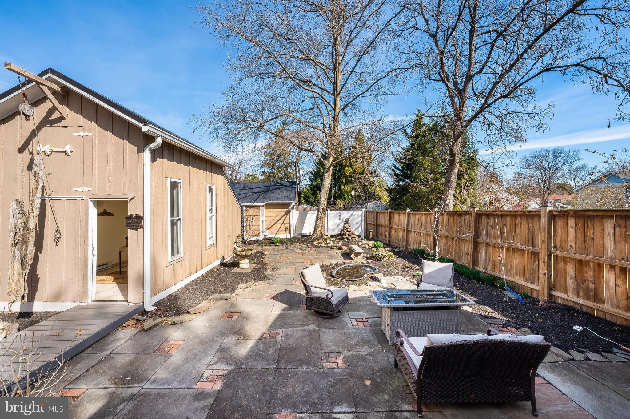 316 Edwards Ferry Rd NE